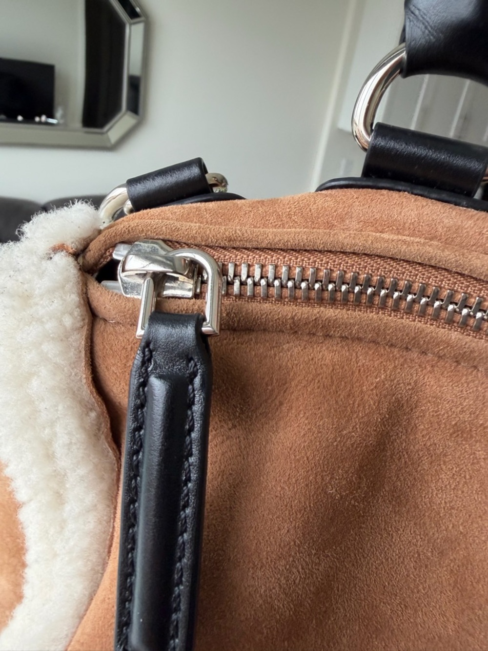 LIMITED EDITION Runway Givenchy Tan Suede Shearling-Trim Pandora Medium - Picture 6 of 9